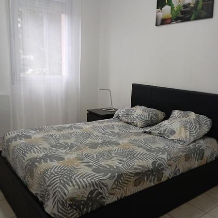 בזייה Residence Calme Avec Piscine מראה חיצוני תמונה